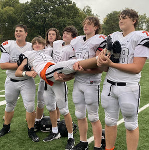 Meet your Posher, Logan